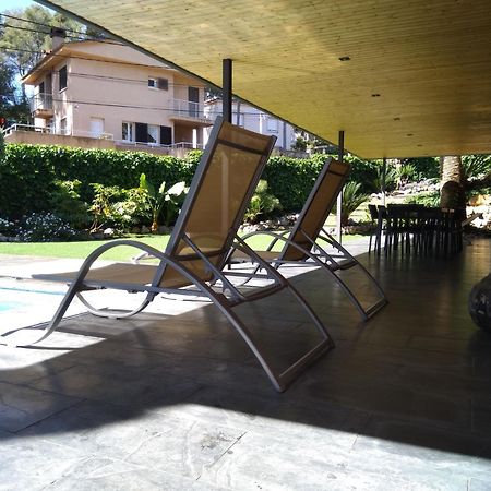 Villa Del Bosque Castelldefels Eksteriør bilde