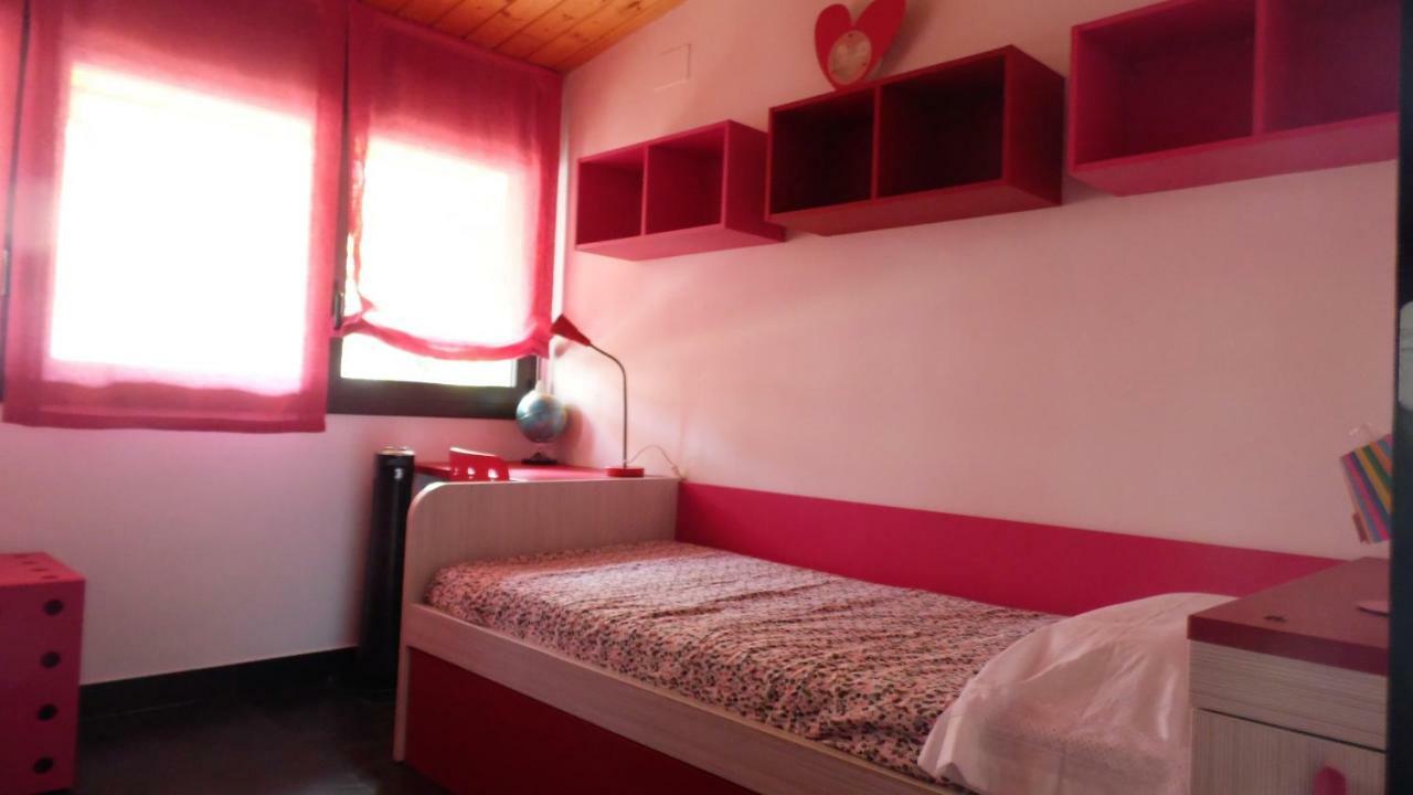 Villa Del Bosque Castelldefels Eksteriør bilde