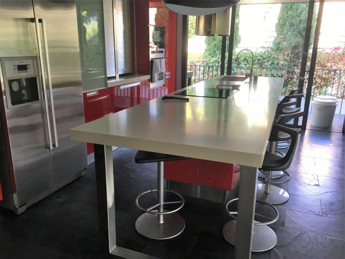 Villa Del Bosque Castelldefels Eksteriør bilde