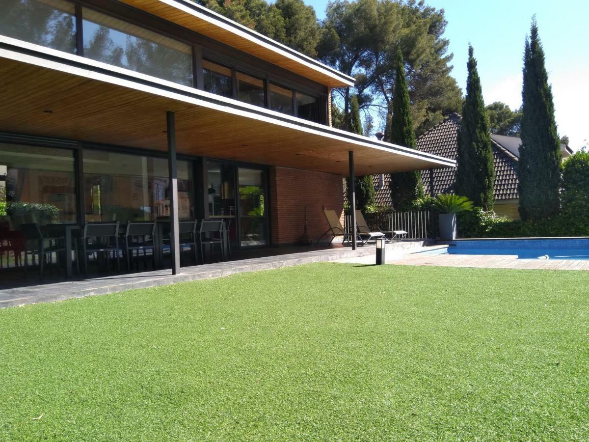 Villa Del Bosque Castelldefels Eksteriør bilde