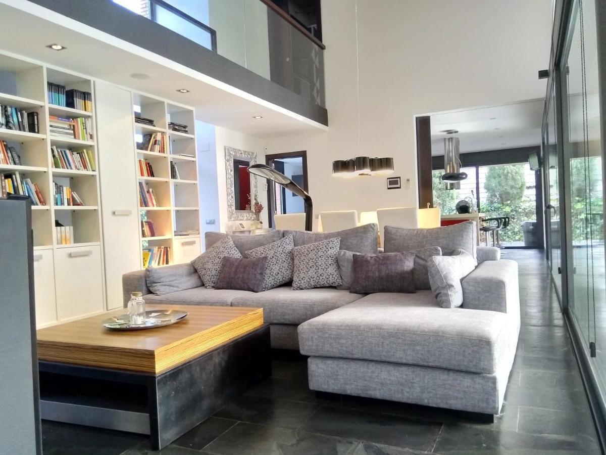 Villa Del Bosque Castelldefels Eksteriør bilde